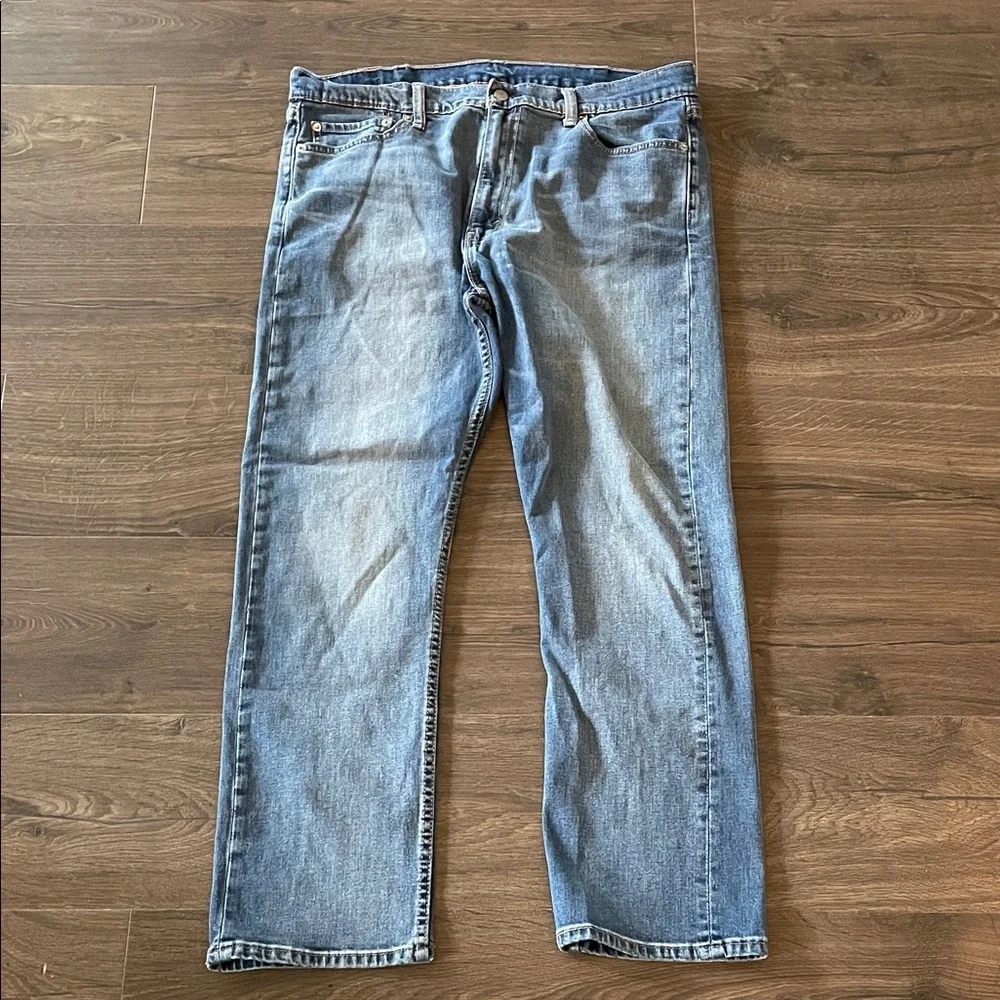 Men's Levi Strauss & Co Medium Wash Straight Cut Blue Jeans, Size W38/L30 - Picture 1 of 3